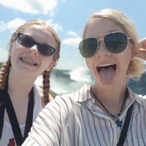 Meet your Posher, Emily